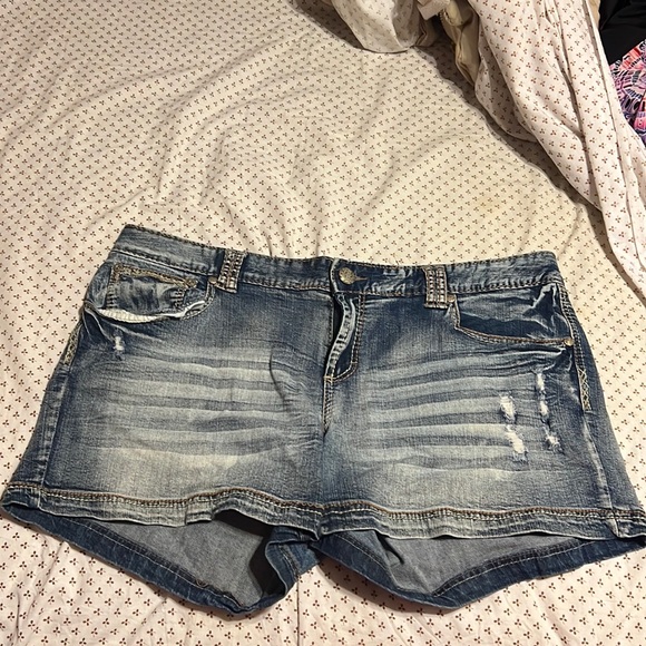 Denim Shorts - Picture 1 of 5